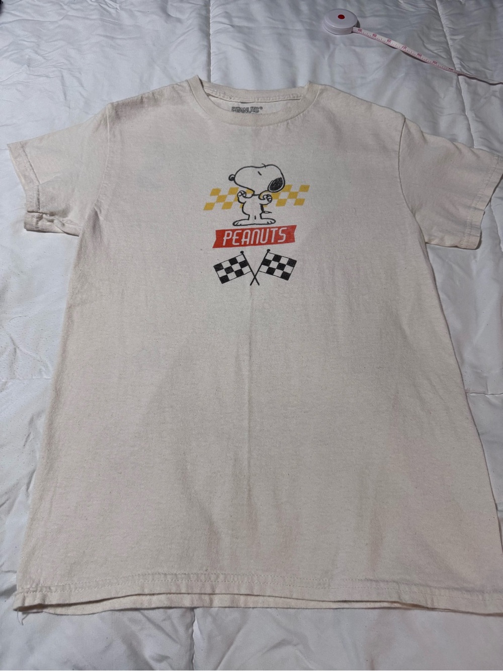Peanuts Cream Snoopy Racing Graphic Tee size S